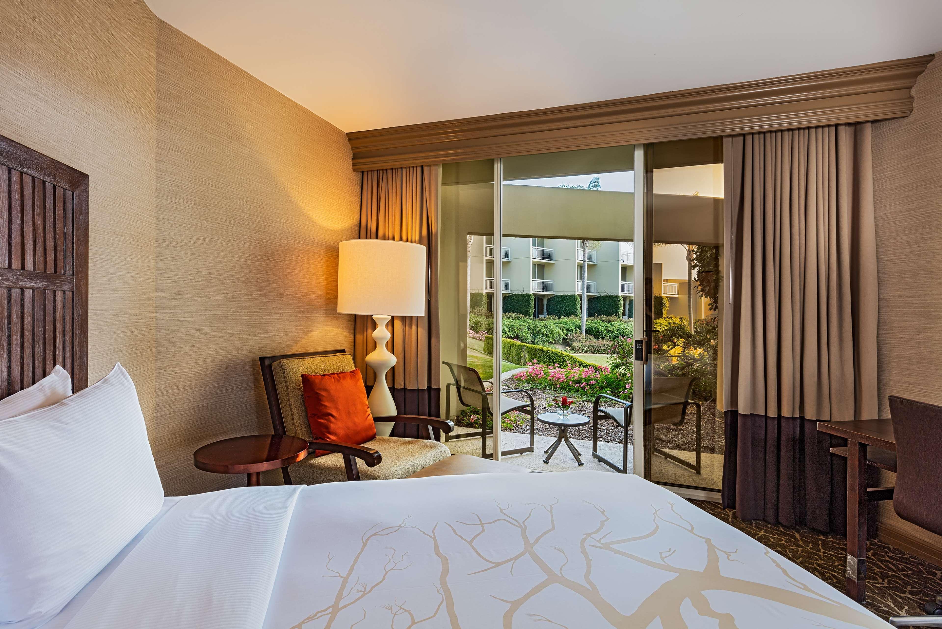 Отель Hilton La Jolla Torrey Pines Сан-Диего Экстерьер фото